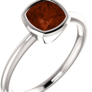 Cushion-Cut Garnet Ring Bezel Set in 14K White Gold