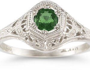 Enchanted Emerald Ring in .925 Sterling Silver