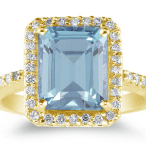 Large 2.70 Carat Emerald-Cut Aquamarine and Diamond Ring, 14K Yellow Gold